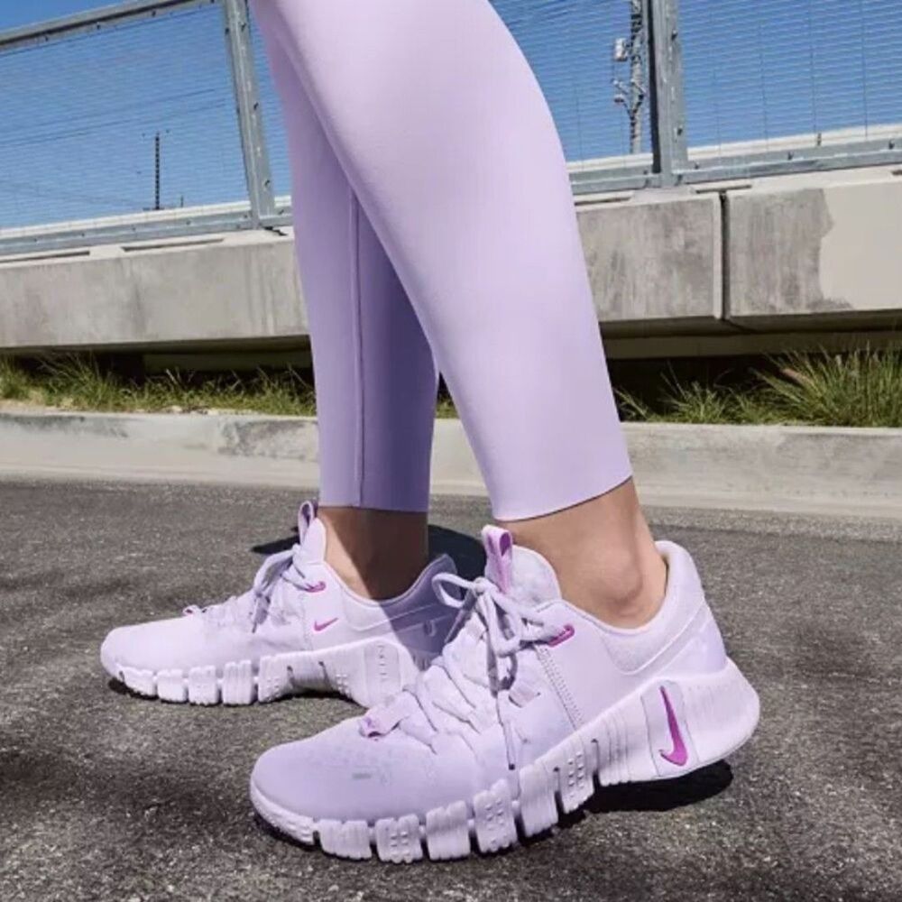 Nike Women's Lavender Sneakers